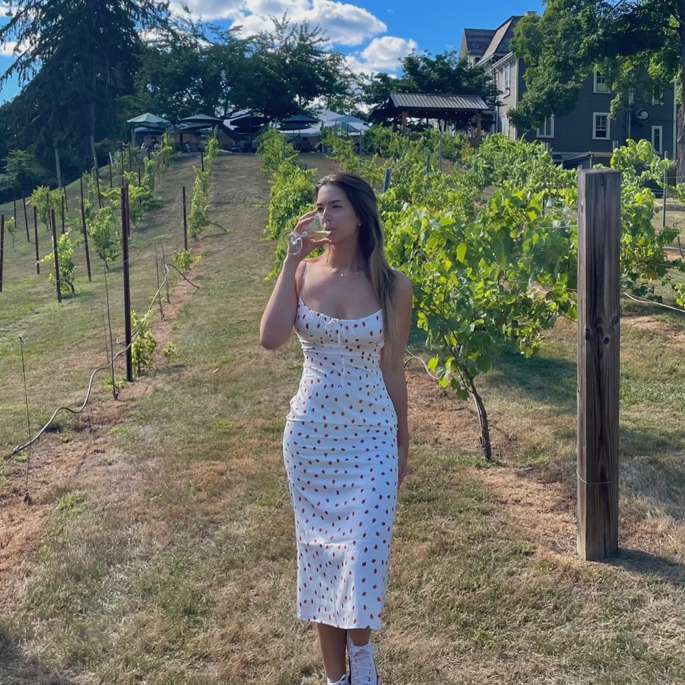 Super cute strawberry summer dress 🤍🍓